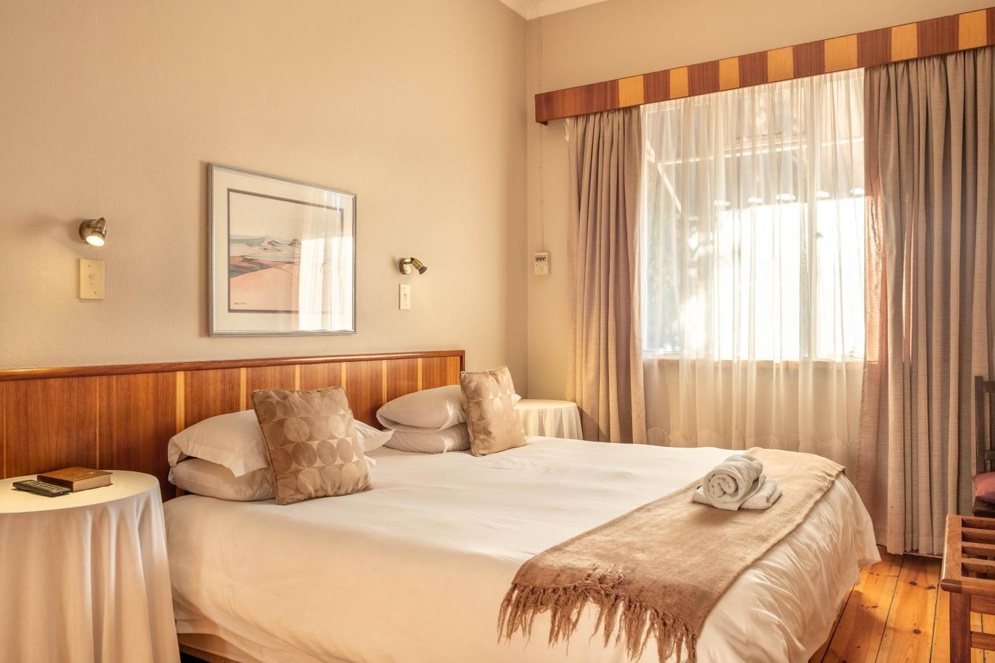 Karoo Country Inn Middelburg  Exterior foto